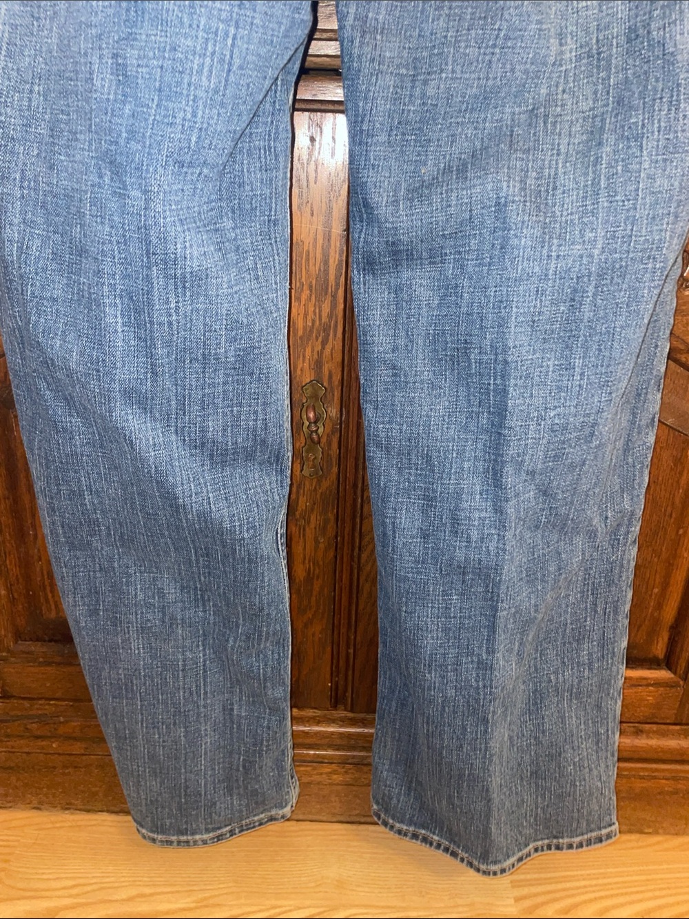 Eddie Bauer Women's Straight Leg Faded Blue Jeans, 12 Short - Picture 6 of 9